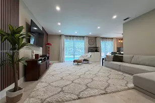8203 NW 37th St, Coral Springs, FL 33065 - Photo 15