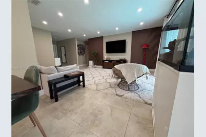 8203 NW 37th St, Coral Springs, FL 33065 - Photo 3