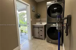 8203 NW 37th St, Coral Springs, FL 33065 - Photo 13
