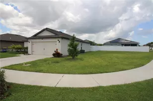 5424 Fantasy Dr, Fort Pierce, FL 34947 - Photo 3