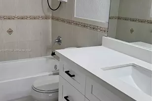 6758 NW 182nd St, Hialeah, FL 33015 - Photo 15