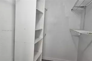 6758 NW 182nd St, Hialeah, FL 33015 - Photo 11