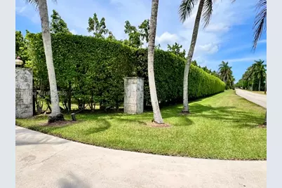 19345 SW 240th St, Homestead, FL 33031 - Photo 11
