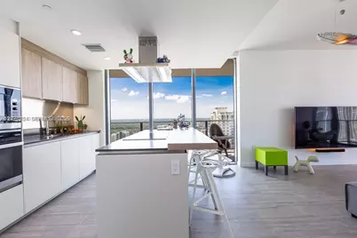 1000 Brickell Plz #3512, Miami, FL 33131 - Photo 7