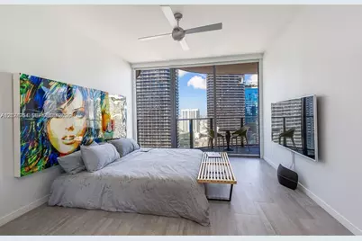 1000 Brickell Plz #3512, Miami, FL 33131 - Photo 3