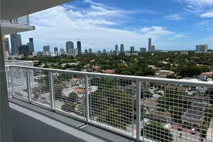900 SW 8th St, Miami, FL 33130 - Photo 1