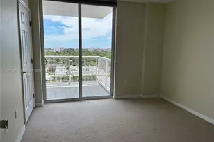 900 SW 8th St, Miami, FL 33130 - Photo 5