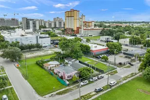 8011 NE Miami Ct, Miami, FL 33138 - Photo 25