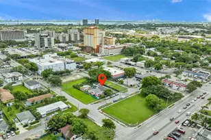 8011 NE Miami Ct, Miami, FL 33138 - Photo 11