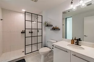 888 Biscayne Blvd, Miami, FL 33132 - Photo 27