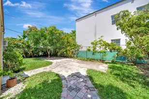 3431 SW 25th St, Miami, FL 33133 - Photo 57