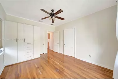 3431 SW 25th St, Miami, FL 33133 - Photo 35