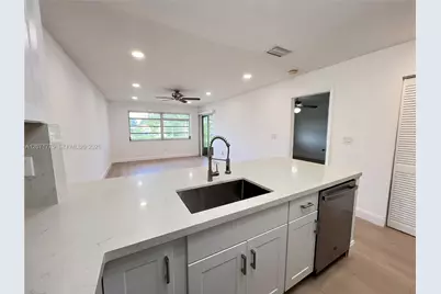 15665 SW 82nd Cir Ln #4-6, Miami, FL 33193 - Photo 11