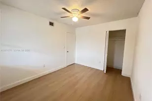 15665 SW 82nd Cir Ln, Miami, FL 33193 - Photo 23