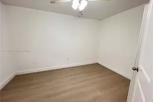 15665 SW 82nd Cir Ln, Miami, FL 33193 - Photo 27