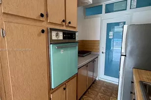 1400 Pennsylvania Ave, Miami Beach, FL 33139 - Photo 1