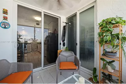 17890 W Dixie Hwy #603, North Miami Beach, FL 33160 - Photo 25