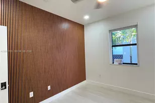 9260 W 35th Ln, Hialeah, FL 33018 - Photo 29