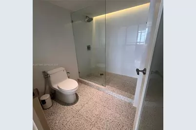 881 Ocean Dr #18B, Key Biscayne, FL 33149 - Photo 13