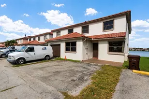 2561 W 60th Pl, Hialeah, FL 33016 - Photo 21