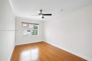 2561 W 60th Pl, Hialeah, FL 33016 - Photo 7