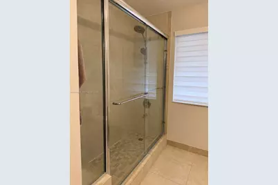 7483 SW 109th Ave, Miami, FL 33173 - Photo 13