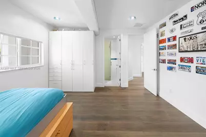 19522 NE 17th Ave, Miami, FL 33179 - Photo 25
