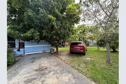 3102 NW 31st St, Miami, FL 33142 - Photo 3