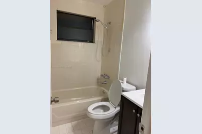 1008 SW 8th St #1008, Hallandale Beach, FL 33009 - Photo 5