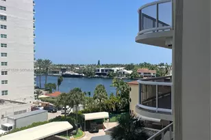 20191 E Country Club Dr, Aventura, FL 33180 - Photo 9