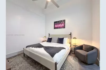 1200 Brickell Bay Dr #1406, Miami, FL 33131 - Photo 9