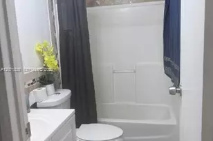 19800 SW 180th Ave, Miami, FL 33187 - Photo 11
