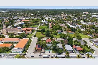127 NW 74th St #2, Miami, FL 33150 - Photo 13