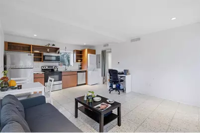 127 NW 74th St #2, Miami, FL 33150 - Photo 3