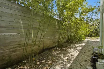 127 NW 74th St #2, Miami, FL 33150 - Photo 7