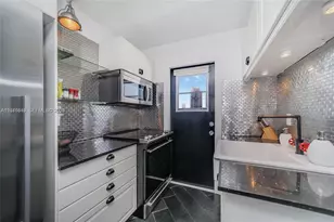360 Meridian Ave, Miami Beach, FL 33139 - Photo 3