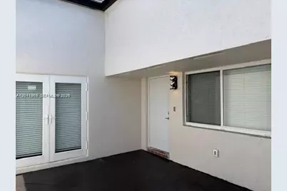 206 NE 1st Ct #1 North, Dania Beach, FL 33004 - Photo 3