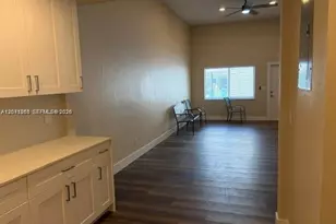 206 NE 1st Ct, Dania Beach, FL 33004 - Photo 11