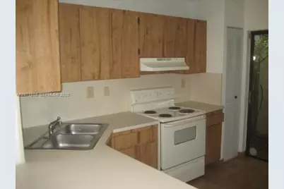 13224 SW 10 Te, Miami, FL 33184 - Photo 5