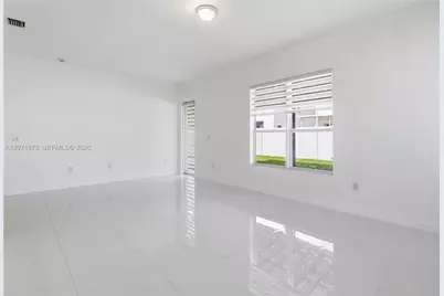 9232 SW 171st Ct, Miami, FL 33196 - Photo 15