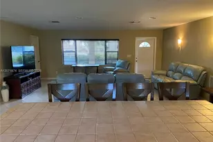 1672 Thumb Point Dr, Fort Pierce, FL 34949 - Photo 9