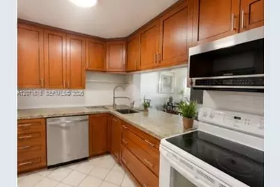 215 SE 3rd Ave #308C, Hallandale Beach, FL 33009 - Photo 3