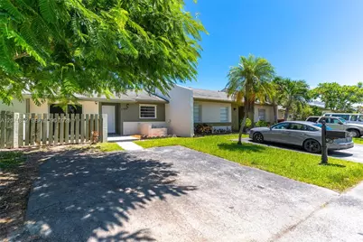 11209 SW 125th Pl, Kendall, FL 33186 - Photo 3
