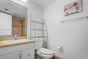 9520 Seagrape Dr, Davie, FL 33324 - Photo 23