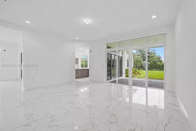 2440 SW 122nd Ter, Davie, FL 33325 - Photo 7