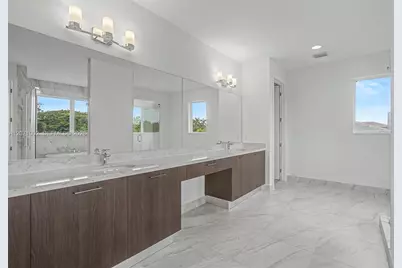 2440 SW 122nd Ter, Davie, FL 33325 - Photo 15