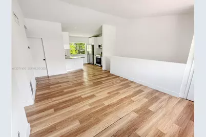 8035 Lake Dr #205, Doral, FL 33166 - Photo 5