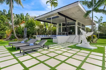 795 Lakeview Dr, Miami Beach, FL 33140 - Photo 33