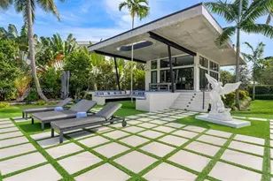 795 Lakeview Dr, Miami Beach, FL 33140 - Photo 33