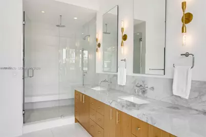 795 Lakeview Dr, Miami Beach, FL 33140 - Photo 21